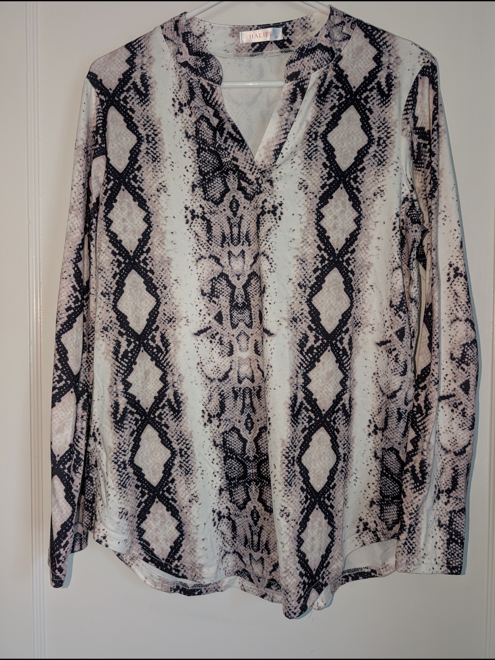 Black & Cream Snake-Print V-Neck Tunic